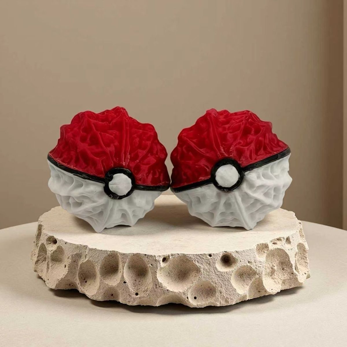 Pokeball Cosplay Prop - Pokemon Pokeball 3D Walnuss Rot Weiß