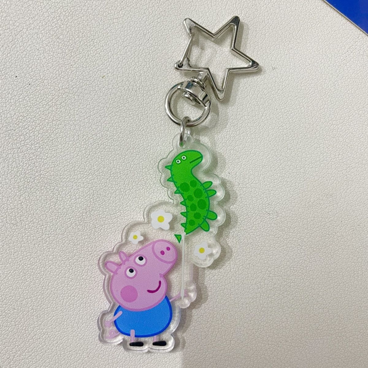 Peppa Pig George Acrylfigur Sc – Cosplay Floating Prop Bewertung und Preis